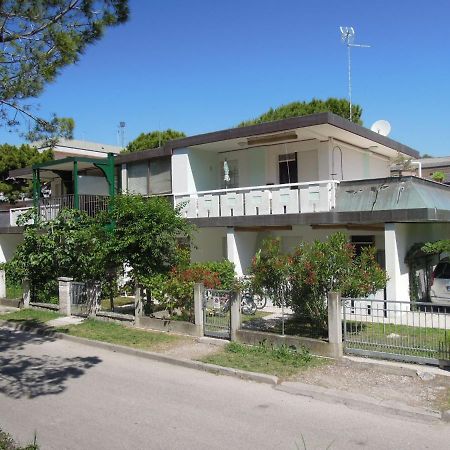 Condominio Villa Verde Bibione Exterior foto